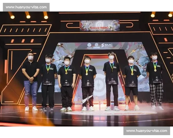 以热血与荣耀点燃青春激情 打造震撼人心的电竞赛事开幕盛典